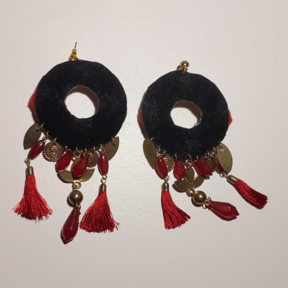NWOT ASOS Statement Pom and Beaded Tassel Earrings - Picture 4 of 4